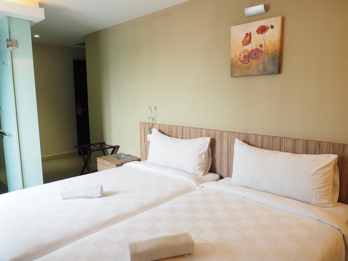 Mornington Hotel Medan Ипох Экстерьер фото
