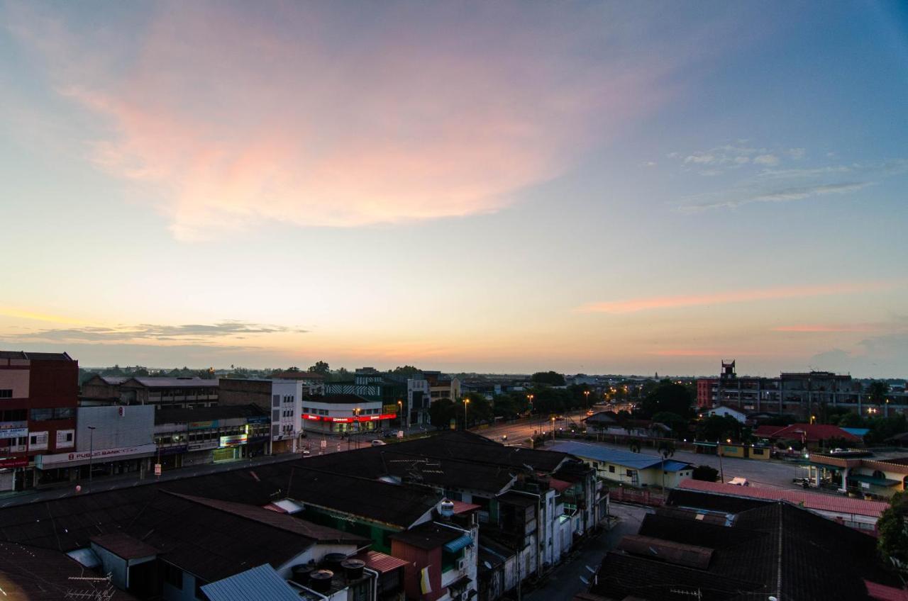 Mornington Hotel Medan Ипох Экстерьер фото